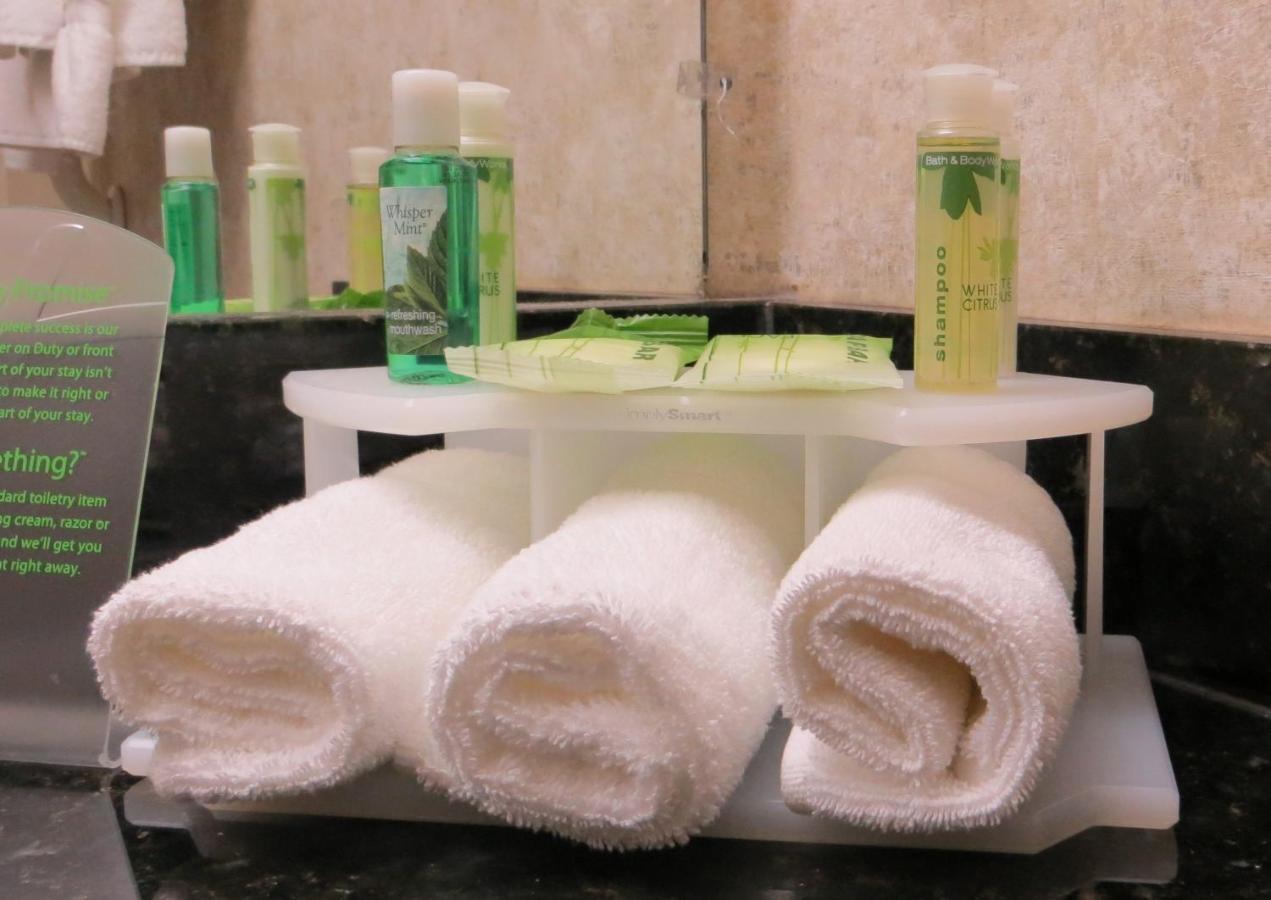 Holiday Inn Express Frisco Legacy Park Area, An Ihg Hotel Zimmer foto